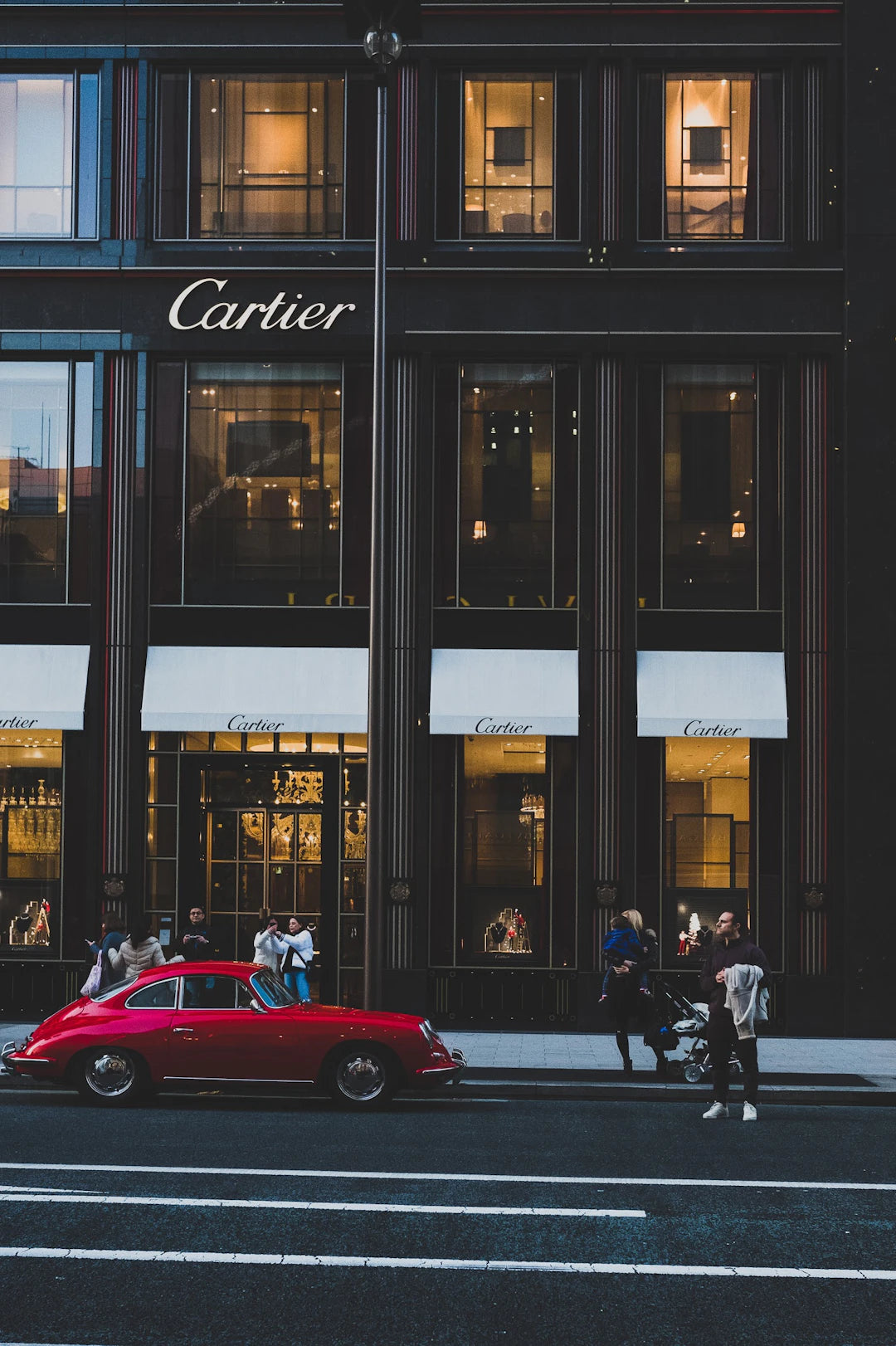The Rise of Pre-Owned Luxury Goods A Smart Choice