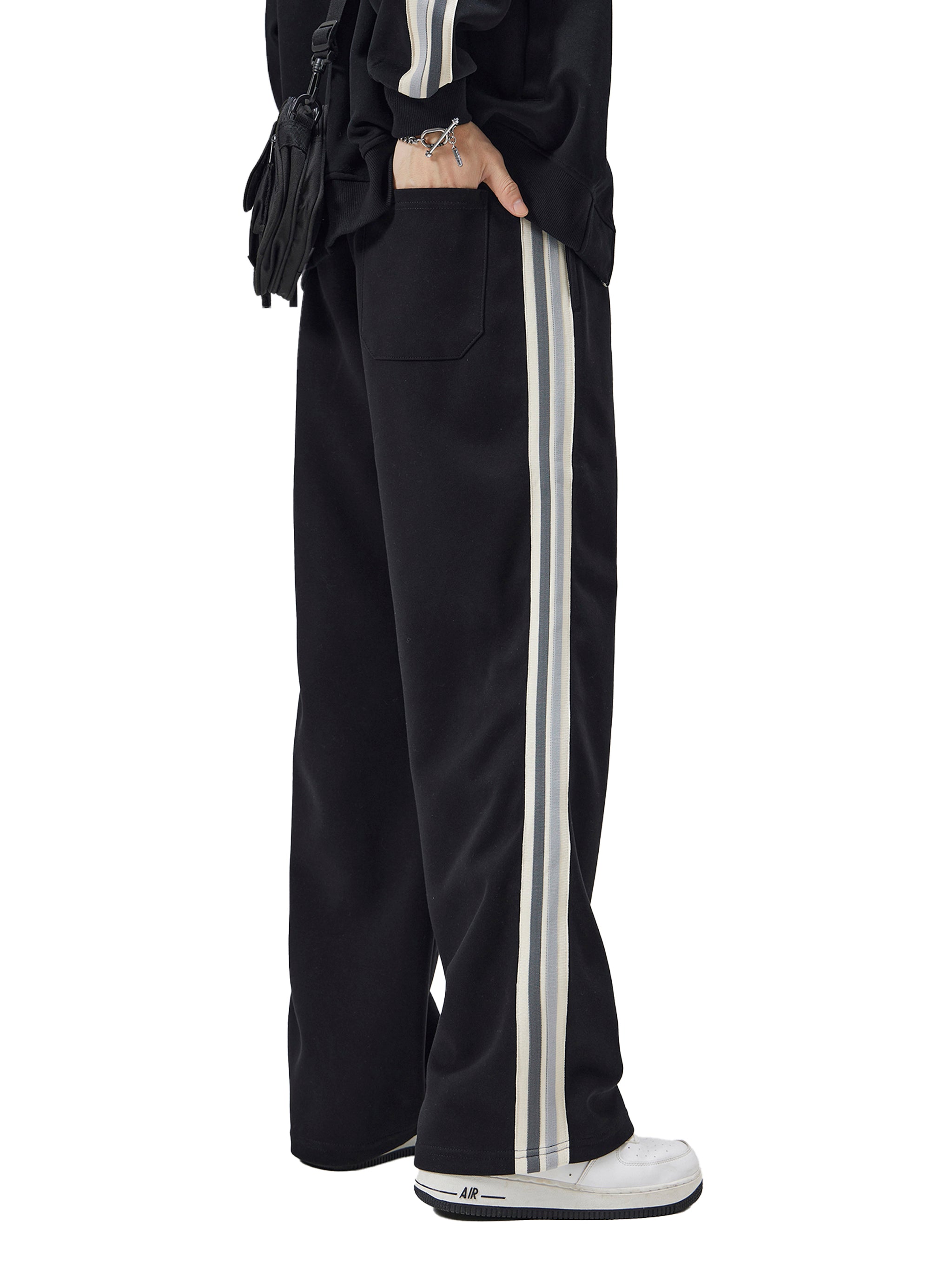 Contrast Side-Stripe Straight-Leg Pants