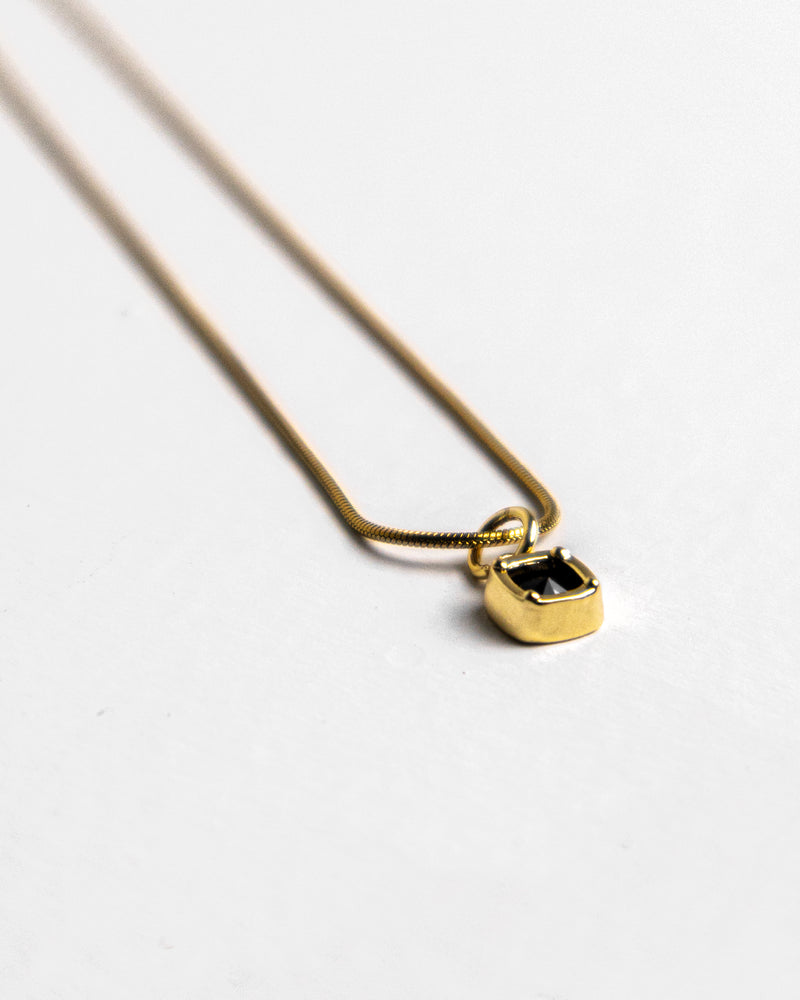 EBON SQUARE NECKLACE - Count Valentine