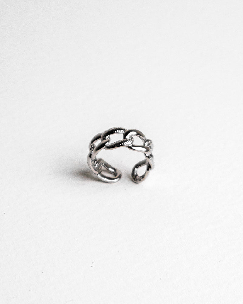 CHAIN OF GRACE SILVER RING - Count Valentine