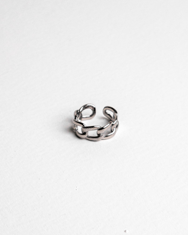 CHAIN OF GRACE SILVER RING - Count Valentine