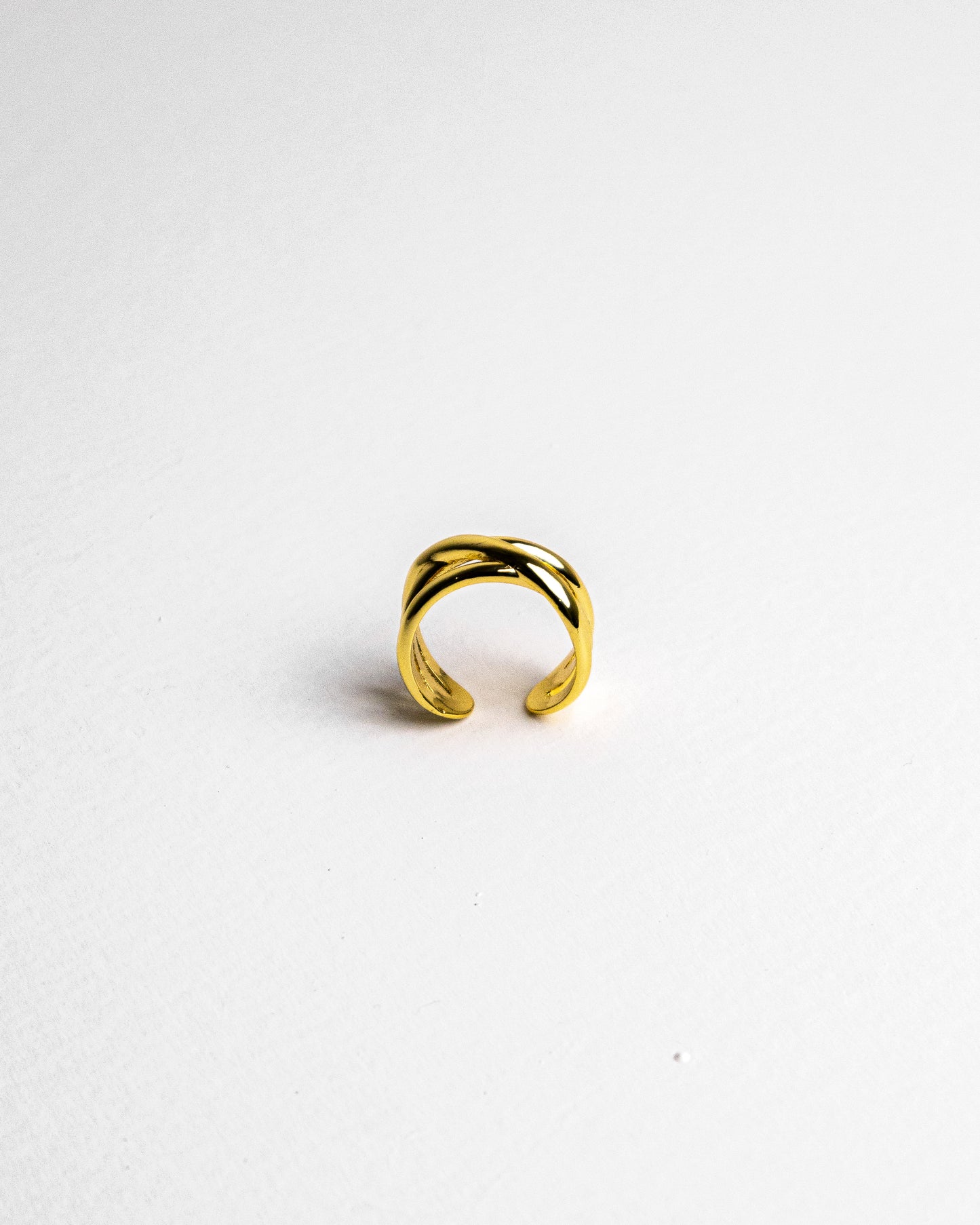 GOLDEN SERENADE RING - Count Valentine