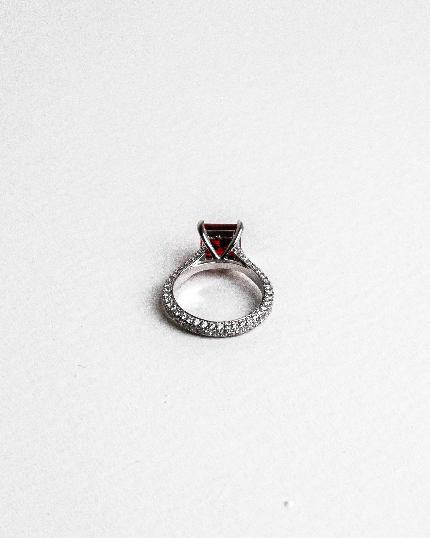 LUSTRE ROYALE RED GEMSTONE RING - Count Valentine