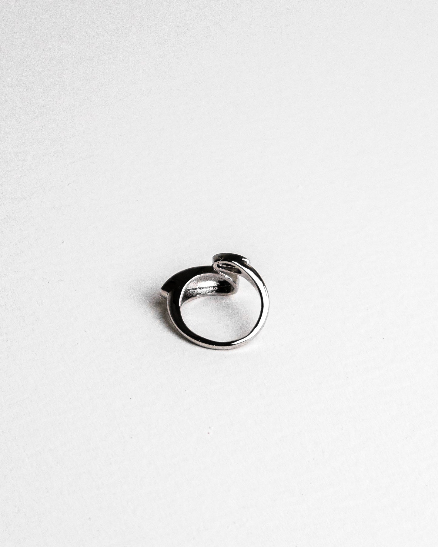 IVORY ECLIPSE RING - Count Valentine