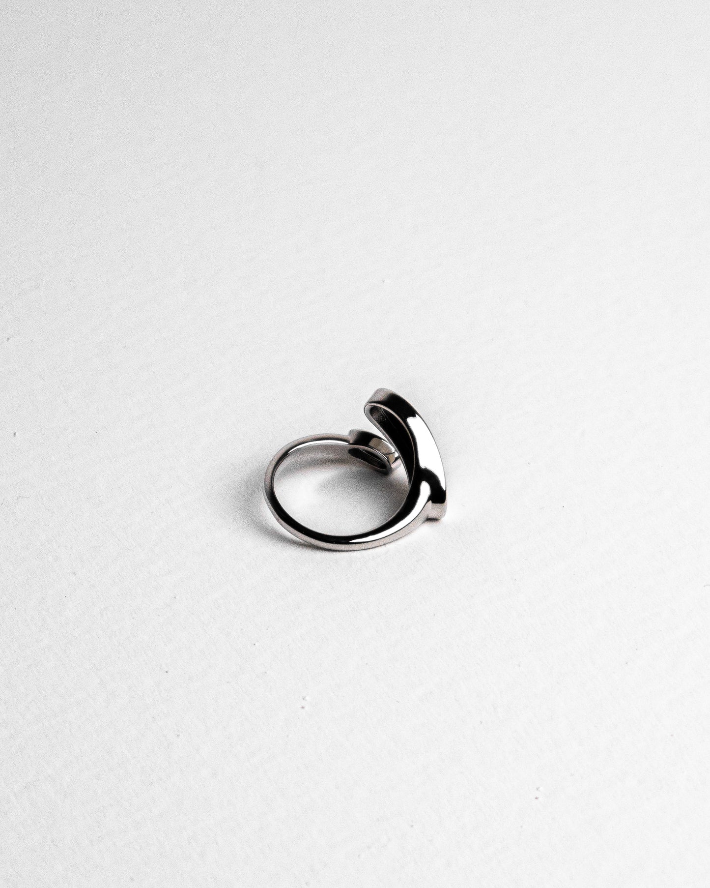 IVORY ECLIPSE RING - Count Valentine