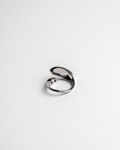 IVORY ECLIPSE RING - Count Valentine