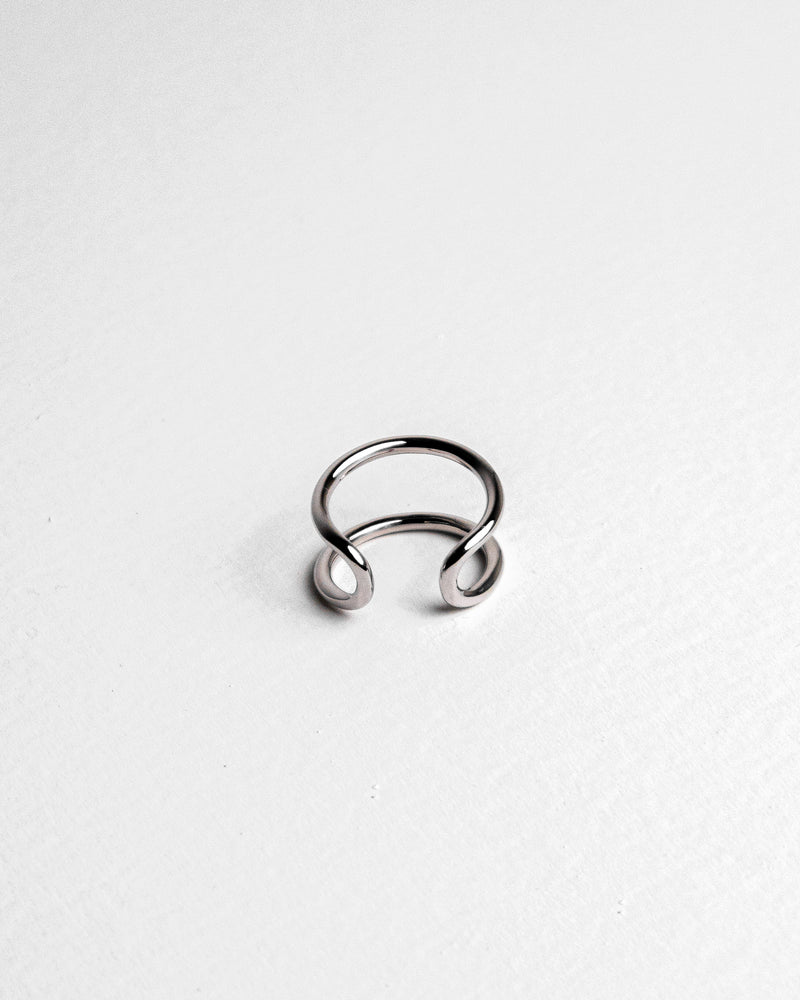 MYSTIQUE ESSENCE RING - Count Valentine