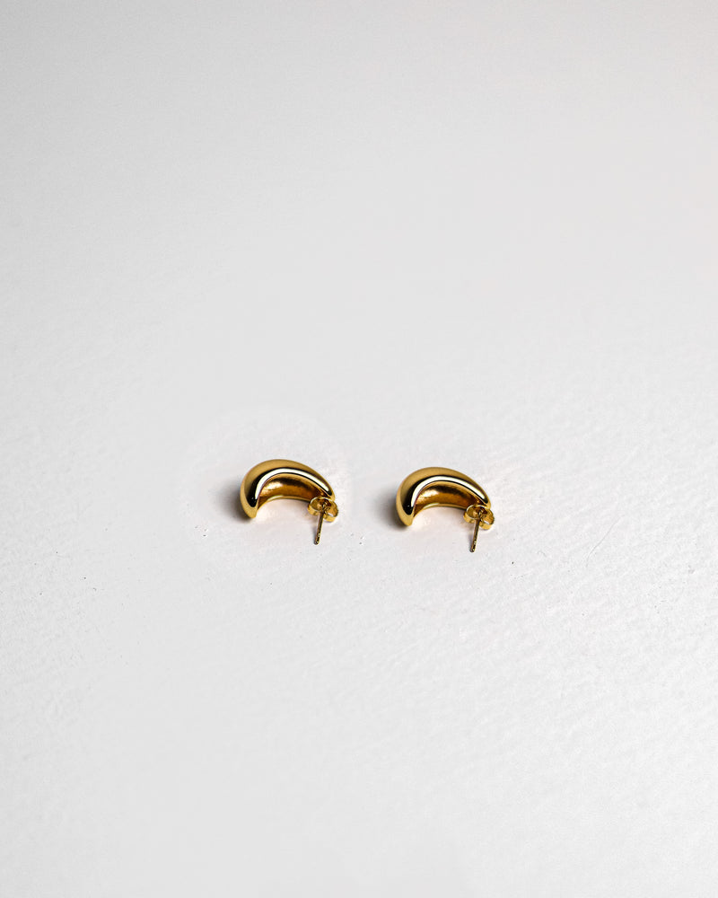 SOLEIA CHARM EARRINGS - Count Valentine