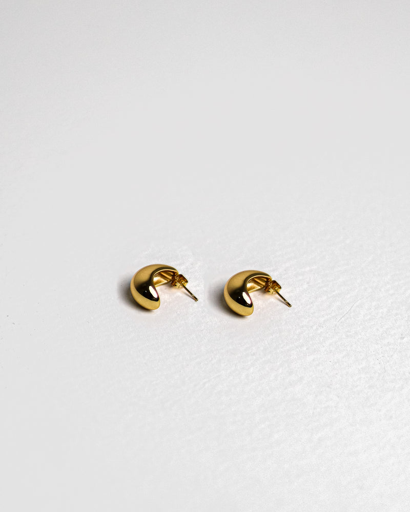 SOLEIA CHARM EARRINGS - Count Valentine