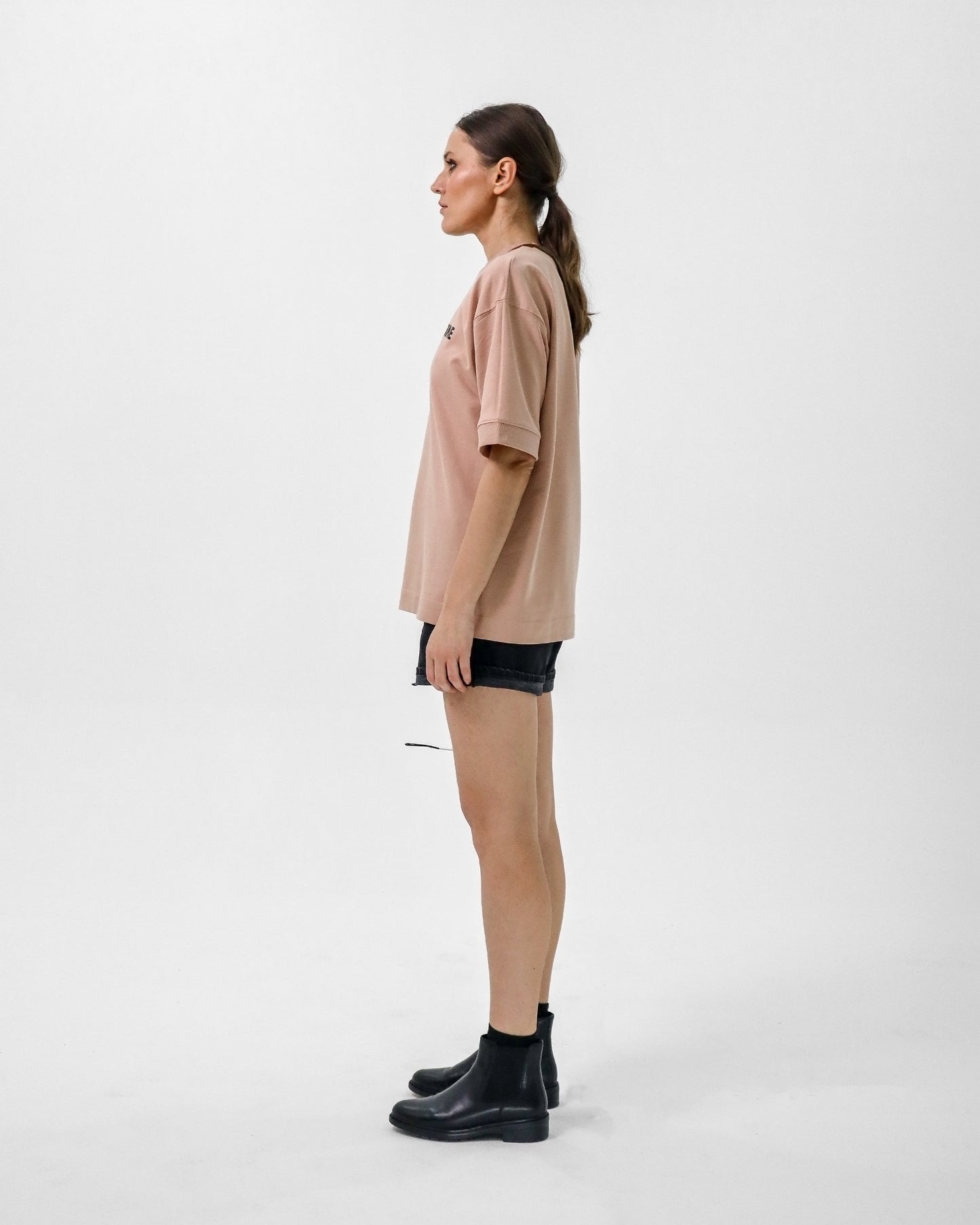 BEIGE OVERSIZED T-SHIRT - Count Valentine