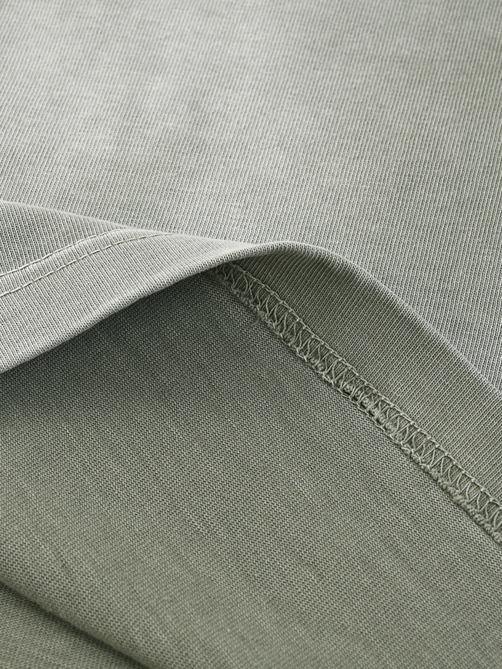 “I” Shape Gradient Washed T-Shirt