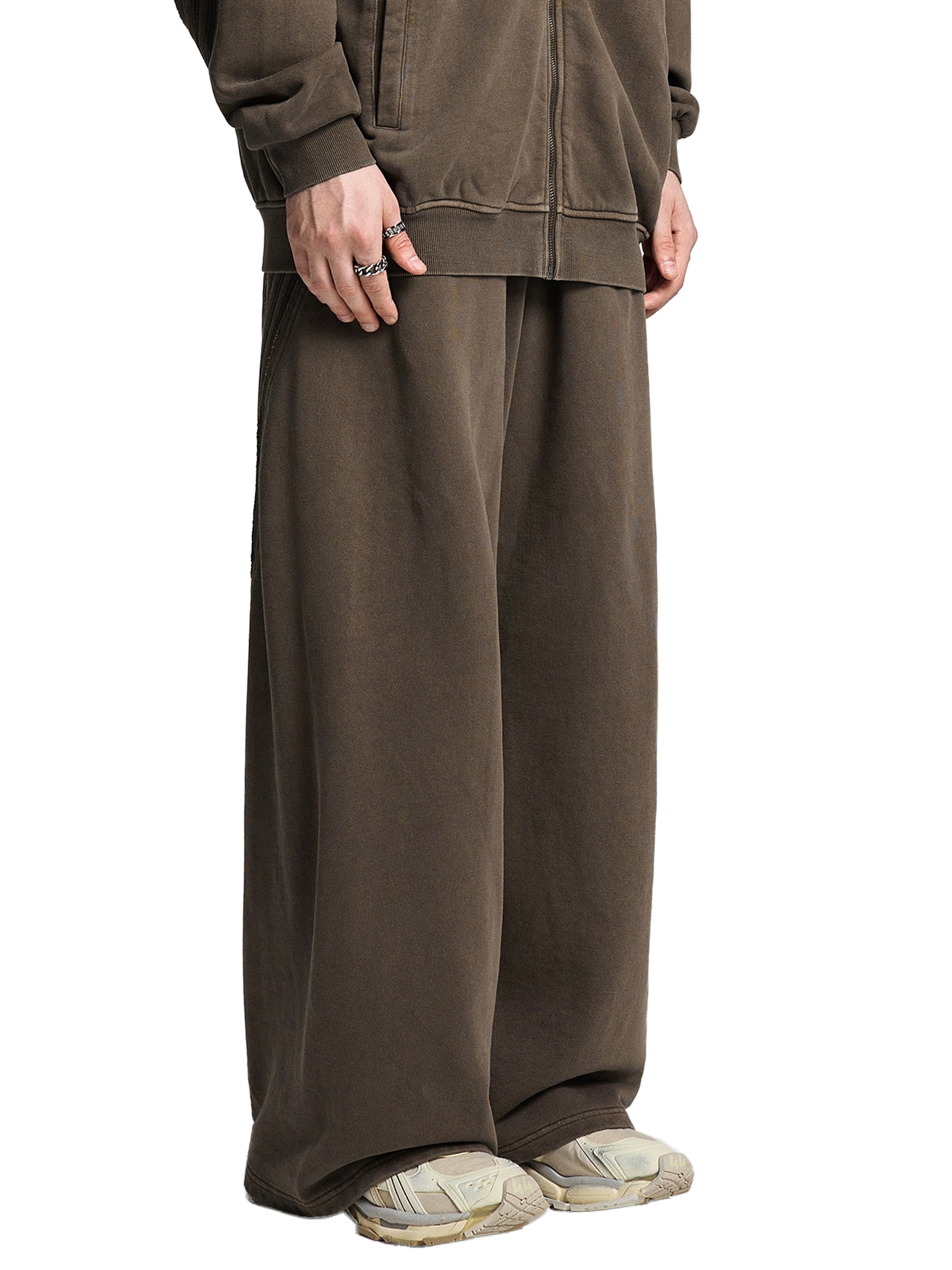 Snow Washed Tape Raw Edge Sweatpants